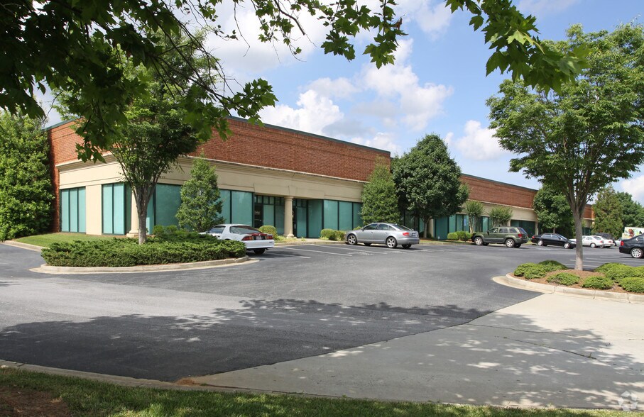 More Photos Of 5910 Shiloh Rd E, Alpharetta Light Distribution For Lease