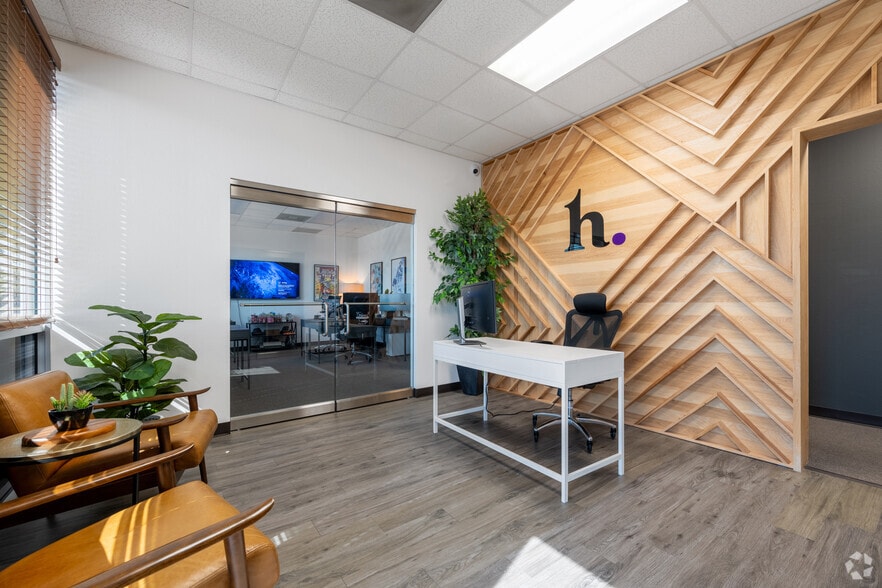 More Photos Of 715 Discovery Blvd, Cedar Park Unknown For Lease