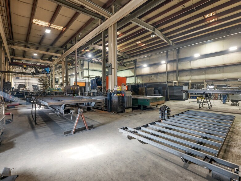 More Photos Of 1205 Industrial Blvd, Gainesville Warehouse For Sale