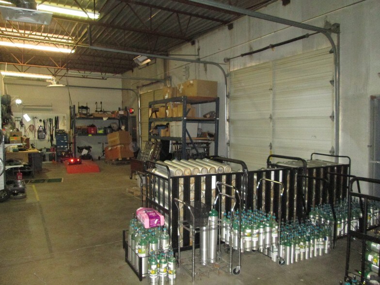 More Photos Of 5333 S Mingo Rd, Tulsa Showroom For Lease