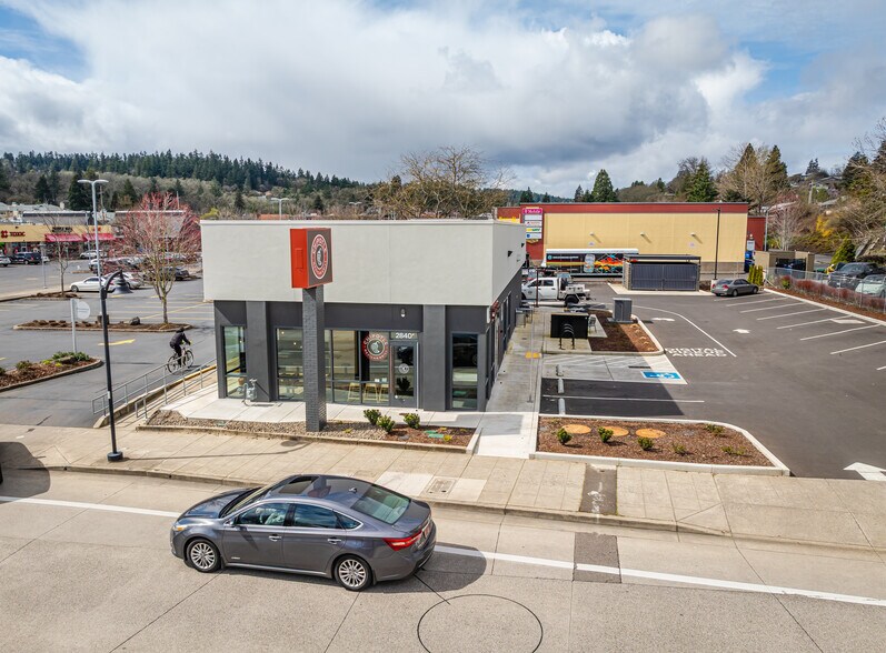 More Photos Of 2840 Willamette St, Eugene Bank For Sale