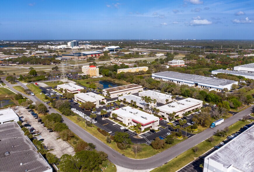 More Photos Of 4524 Oak Fair Blvd, Tampa Unknown For Lease
