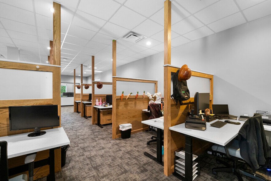 More Photos Of 351 W Southlake Blvd, Southlake Medical For Sale