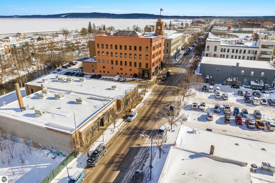 More Photos Of 116 W Front St, Traverse City Medical For Sale
