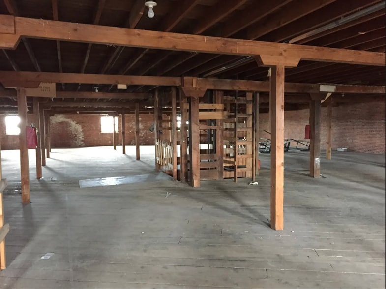 More Photos Of 350 N Kimball St, Casper Flex For Sale