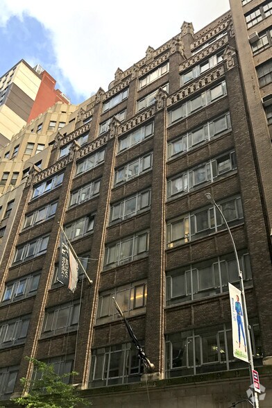 More Photos Of 323 W 39th St, New York Loft Creative Space For Lease