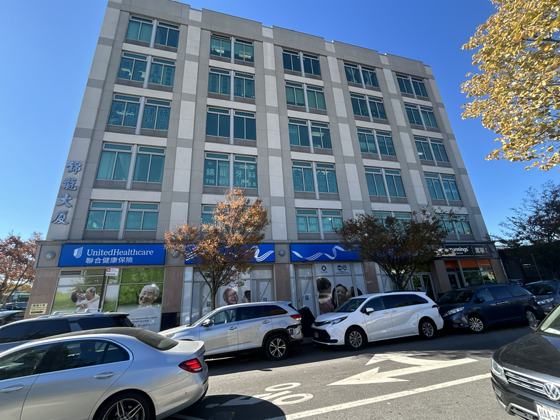 More Photos Of 6402 8th Ave, Brooklyn Office For Sale