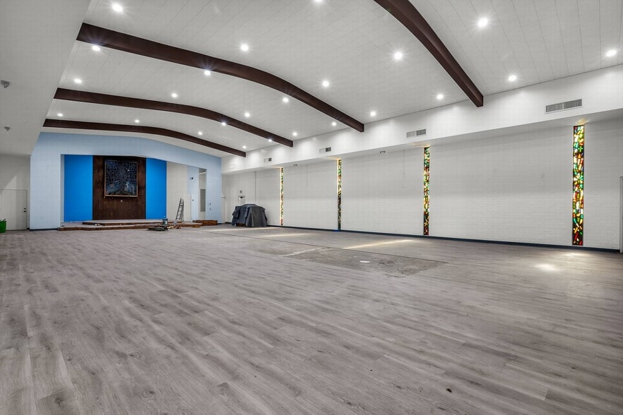 More Photos Of 7707 Florence Ave, Downey Religious Facility For Sale