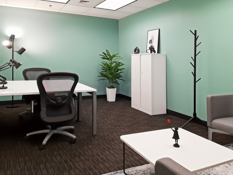 More Photos Of 342 N Water St, Milwaukee Coworking Space