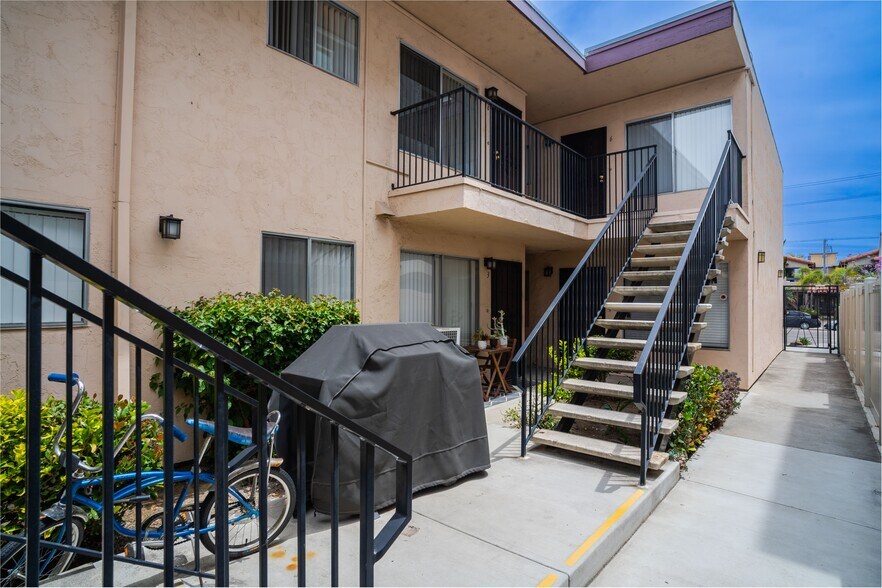 More Photos Of 4070 Utah St, San Diego Apartments For Sale