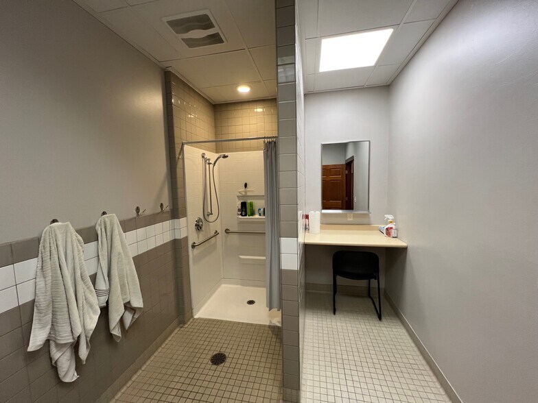 More Photos Of 1819 S 22nd Ave, Bozeman Medical For Lease