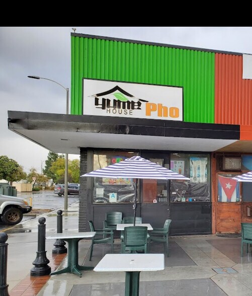 More Photos Of 201 E 2nd St, Pomona Storefront For Lease