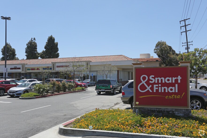 More Photos Of 8872 Warner Ave, Huntington Beach Unknown For Lease