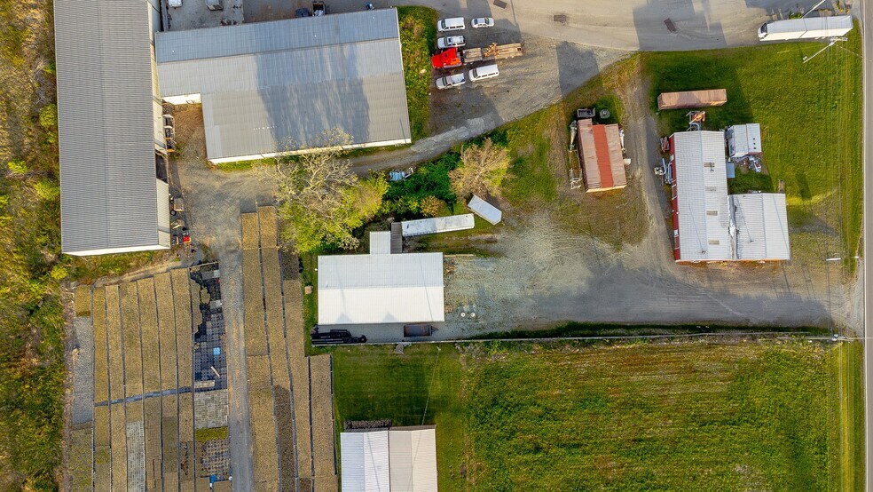 More Photos Of 7371 Old US 421, Deep Gap Industrial For Lease
