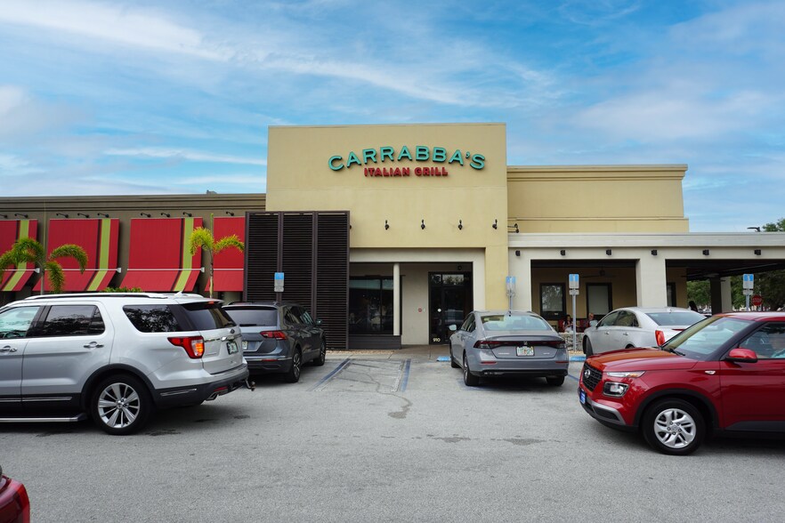 More Photos Of 910 3rd St SW, Winter Haven Restaurant For Sale