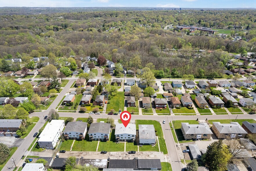 More Photos Of 552 Treeside Dr, Akron Apartments For Sale