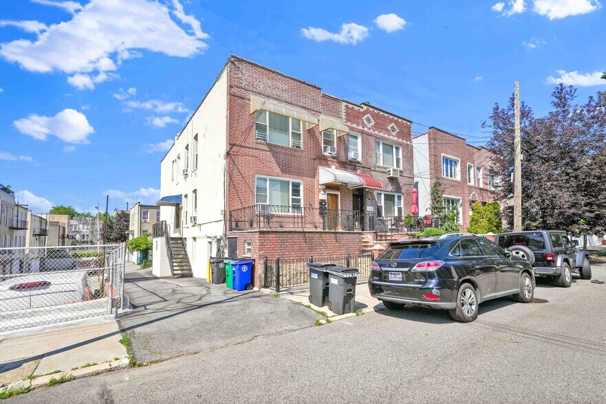 More Photos Of 2120 23rd Ave, Astoria Apartments For Sale