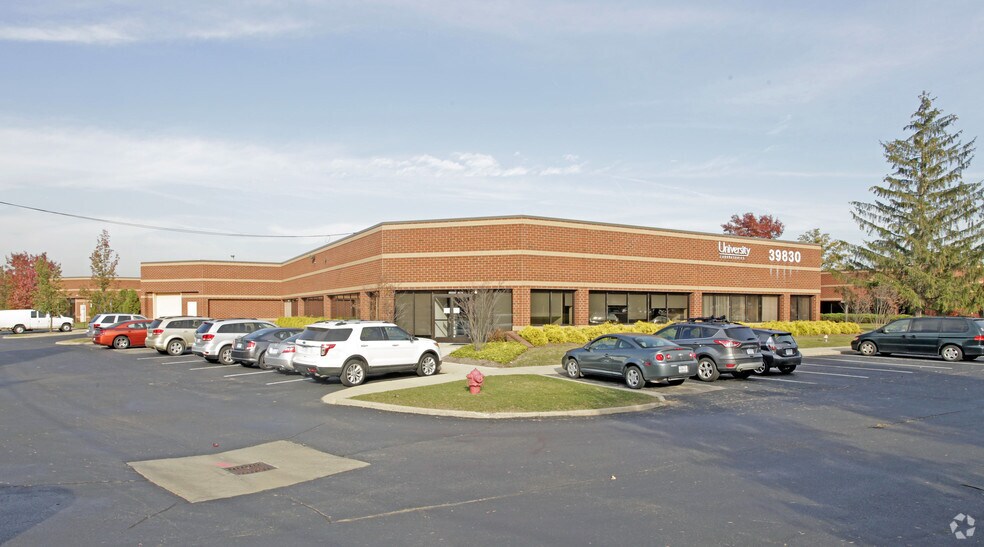 More Photos Of 39830 Grand River Ave, Novi Research And Development For Sale