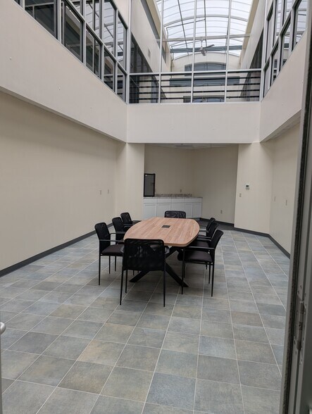 More Photos Of 258 Corporate Dr, Madison Office For Lease