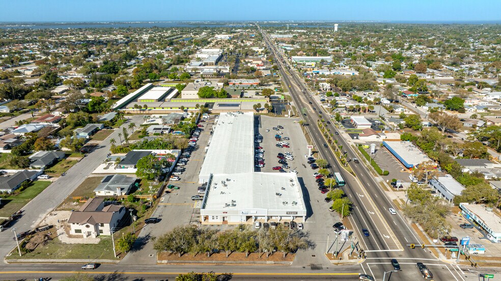 More Photos Of 5105-5239 Manatee Ave, Bradenton General Retail For Sale