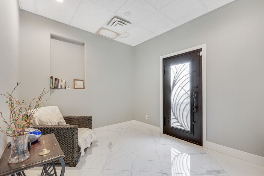 More Photos Of 4187 S Pecos Rd, Las Vegas Medical For Sale