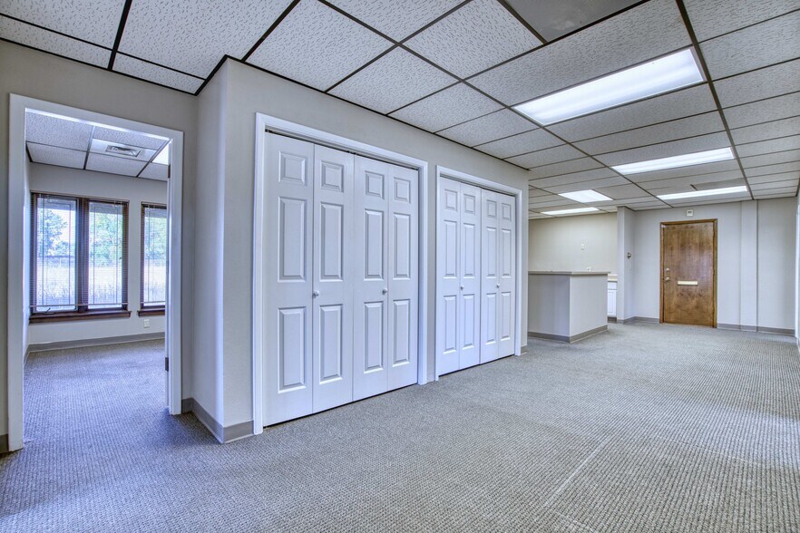 More Photos Of 1300 Plaza Ct N, Lafayette Office For Sale