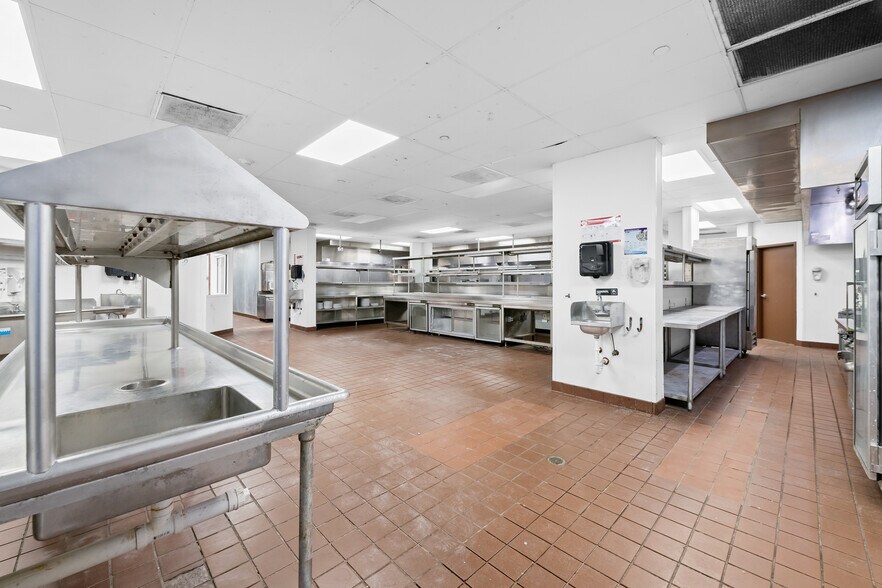 More Photos Of 15500 SW 29th St, Miramar Restaurant For Lease