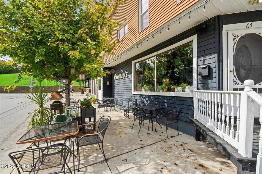 More Photos Of 67 Bridge St, Amsterdam Restaurant For Sale