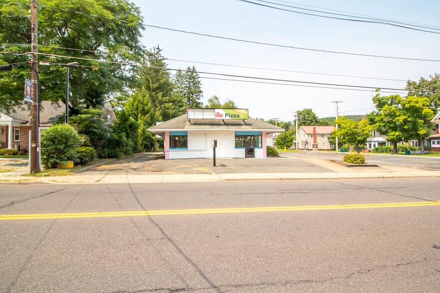 More Photos Of 127 S Main St, Ellenville Fast Food For Sale