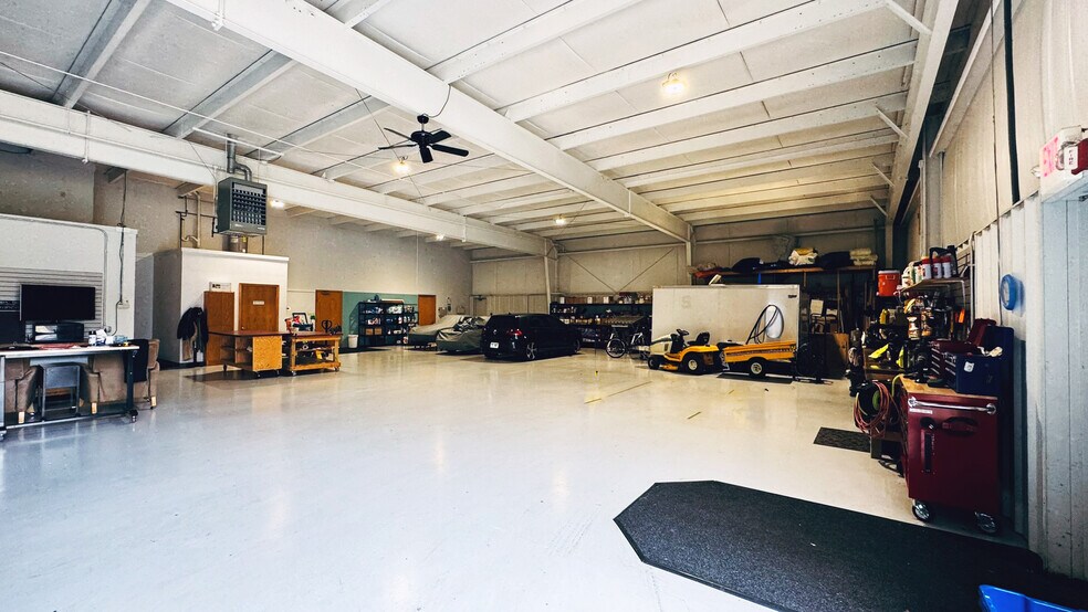 More Photos Of 8240 Stadium Dr, Kalamazoo Light Distribution For Sale