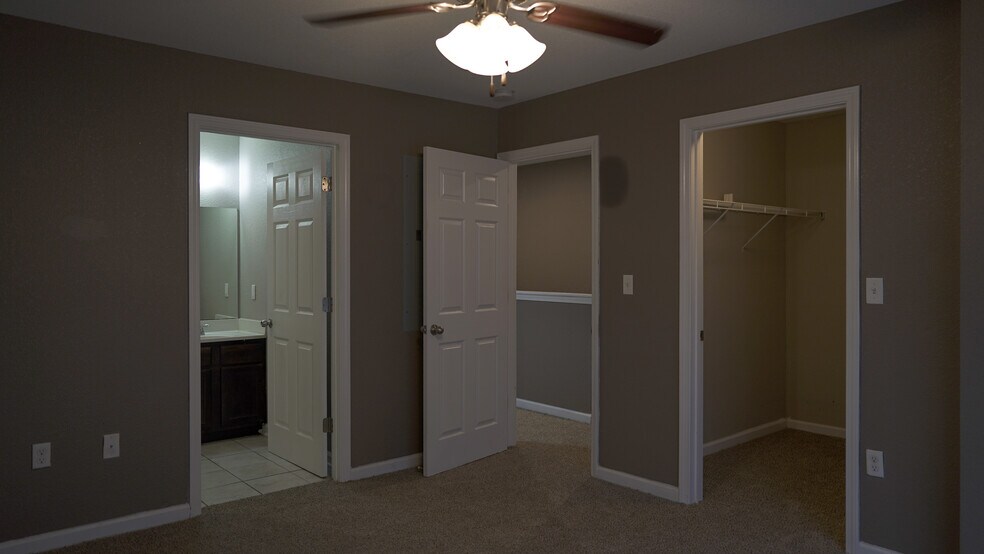 More Photos Of 2500 Ridgeland Cir, Pocahontas Apartments For Sale