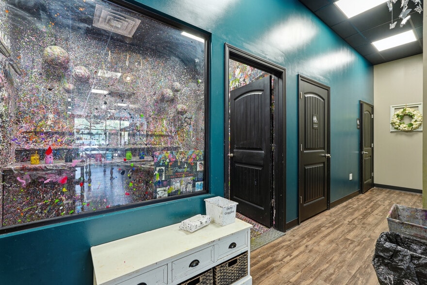 More Photos Of 1011 Towne Center Blvd, Pooler Storefront Retail Office For Lease