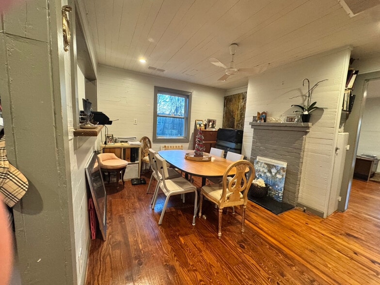 More Photos Of , Scottdale Specialty For Sale