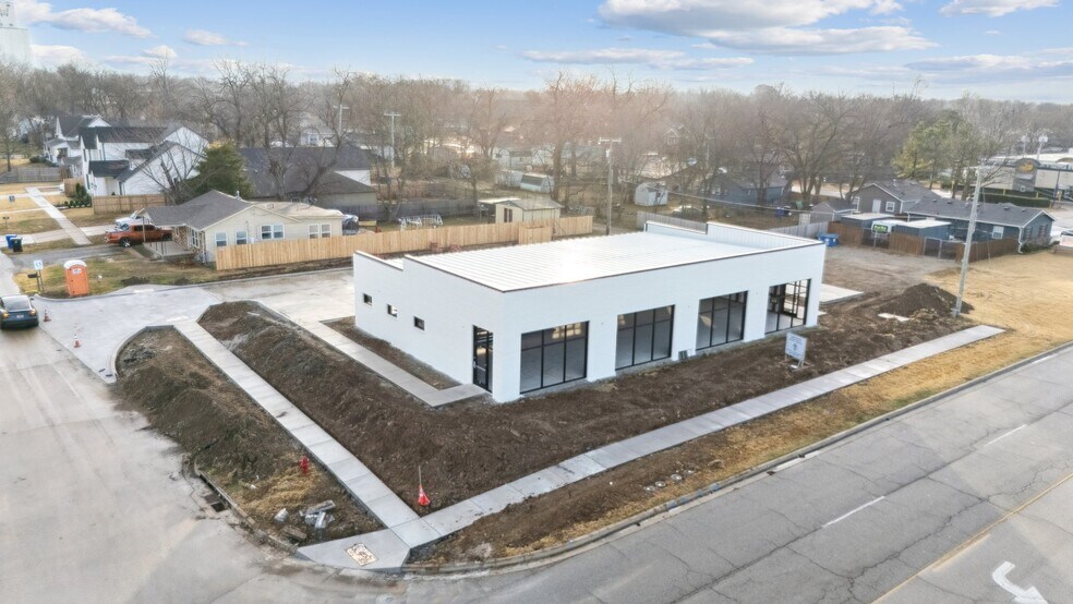 Primary Photo Of 527 El Paso st, Broken Arrow Office For Sale