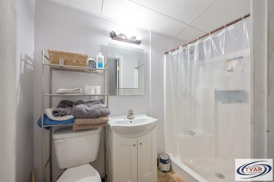 More Photos Of 9100 Highway 70, Cedar Grove Auto Repair For Sale