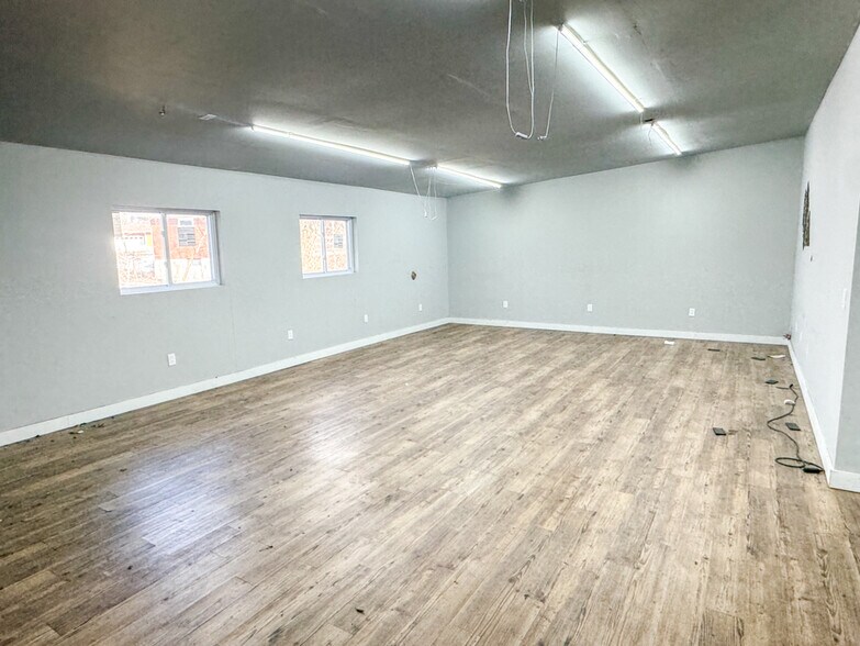 More Photos Of 2229 Vandalia St, Collinsville Freestanding For Sale