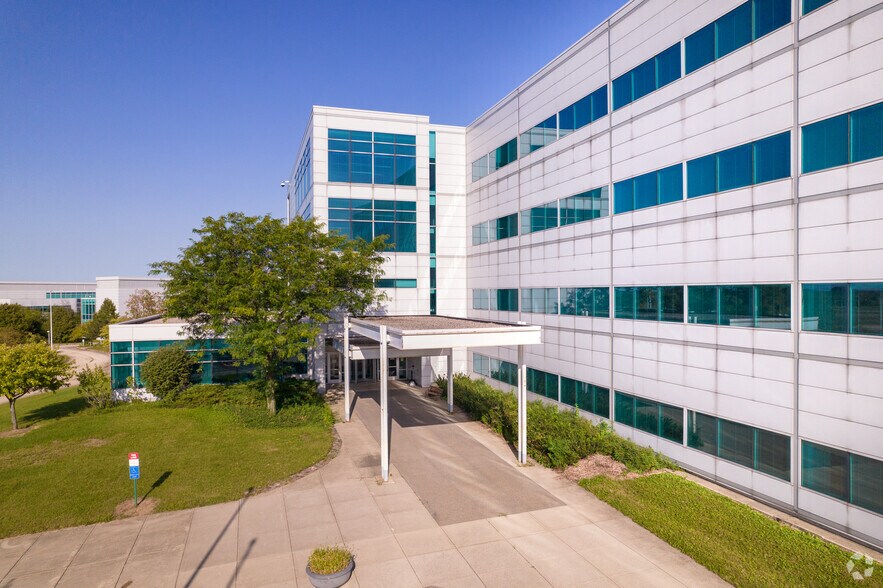 More Photos Of 2001 N Division St, Harvard Manufacturing For Lease
