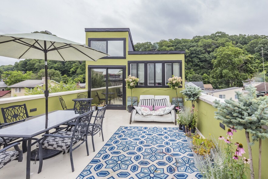 More Photos Of 12 N Main St, Lambertville Storefront Retail Office For Sale