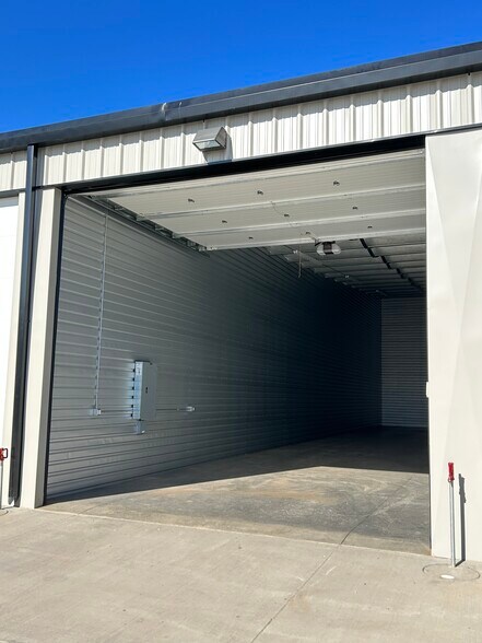 More Photos Of 5590 Dark Sky, Flagstaff Self Storage For Sale