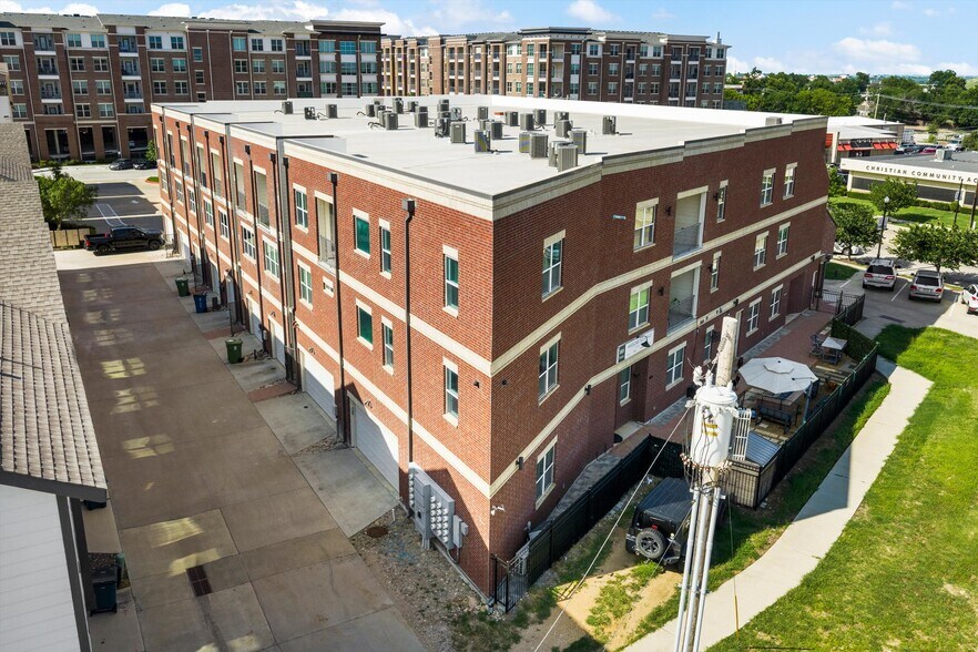 More Photos Of 251 S Mill St, Lewisville Apartments For Sale