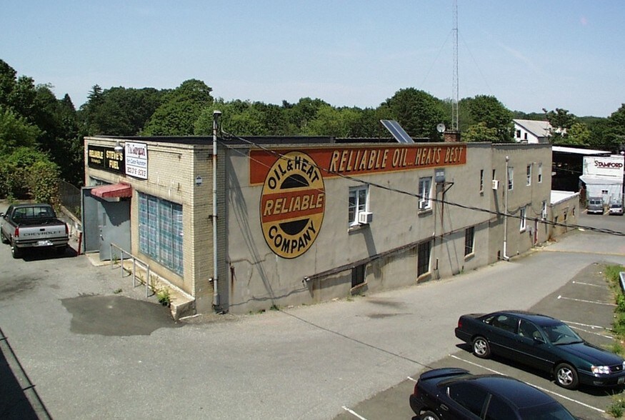 More Photos Of 351 Courtland Ave, Stamford Warehouse For Lease
