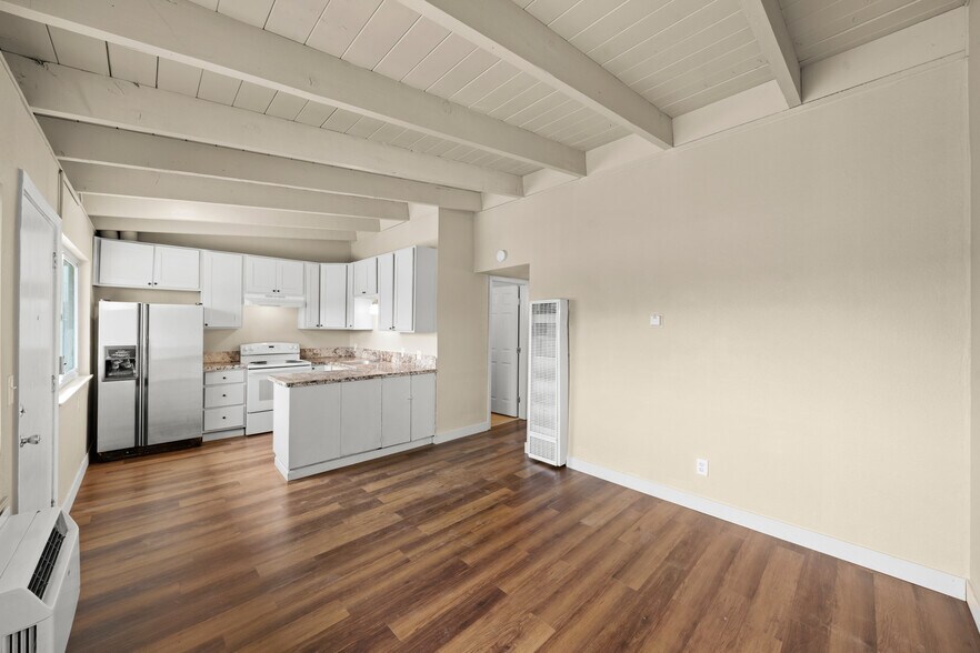 More Photos Of 2605 Albatross Way, Sacramento Apartments For Sale
