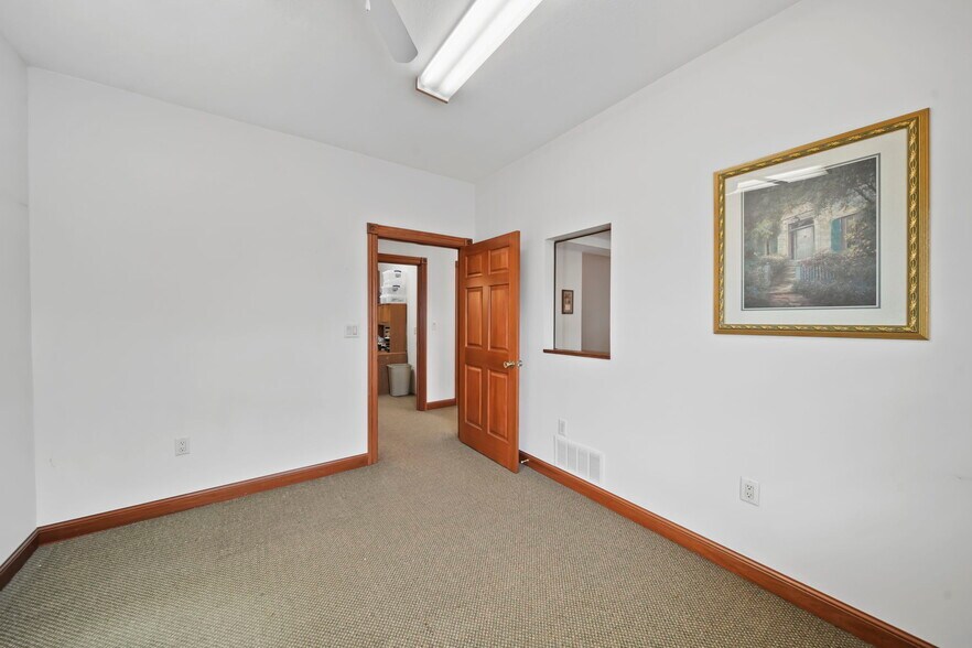 More Photos Of 104 Main St, Waldron Office Residential For Sale