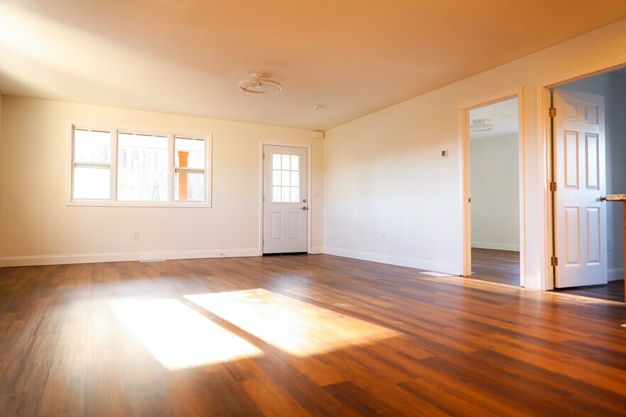 More Photos Of 643 Highway 9 S, Dawsonville Office Residential For Sale