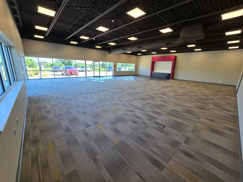 More Photos Of 1304 Technology Pky, Cedar Falls Office Residential For Lease