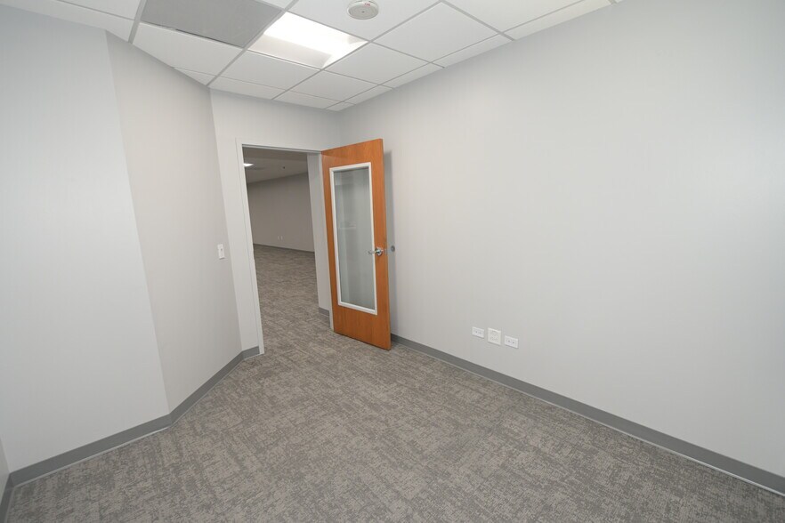 More Photos Of 225 E Robinson St, Orlando Office Residential For Lease