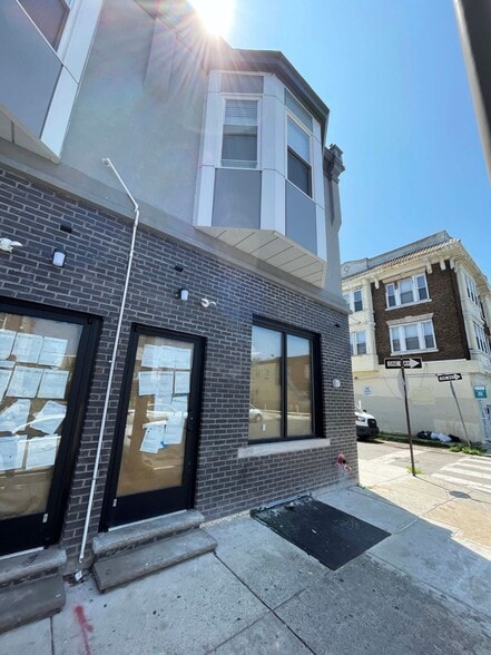 More Photos Of 309 S 60th St, Philadelphia Storefront Retail Residential For Lease