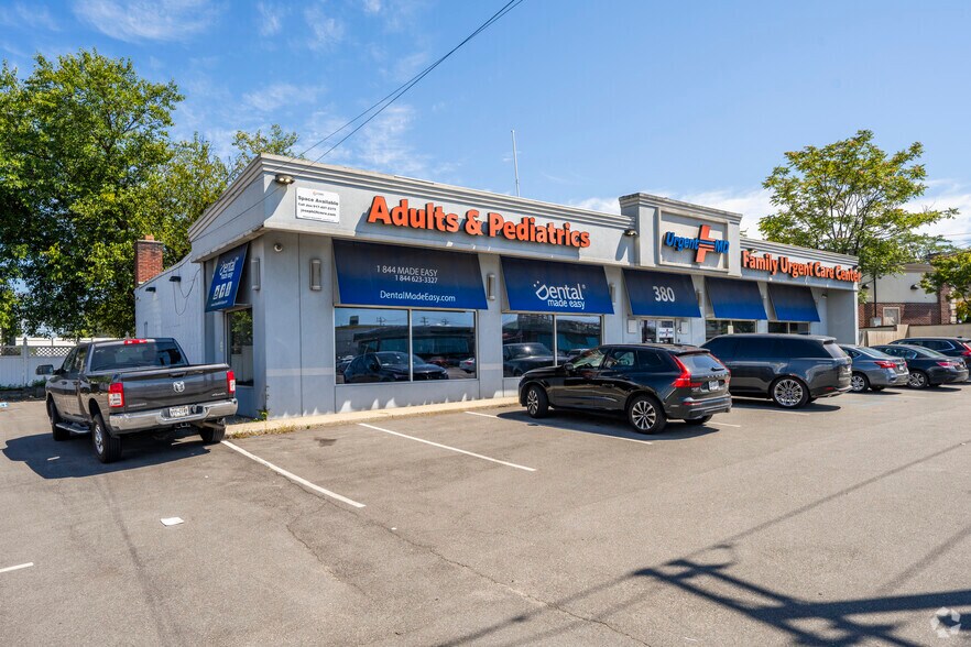 More Photos Of 380 Rockaway Tpke, Cedarhurst General Retail For Sale