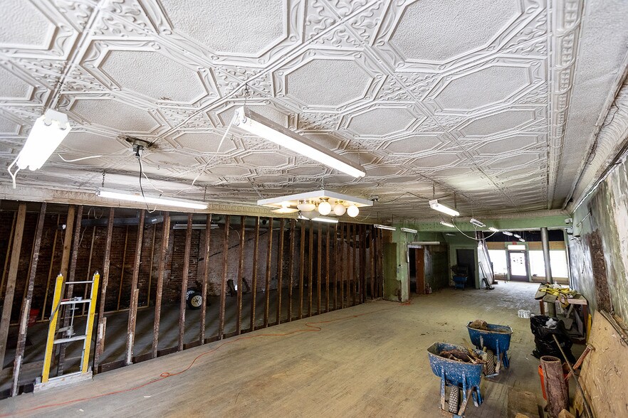 More Photos Of 6432 Woodward Ave, Detroit Storefront For Sale