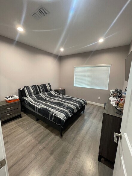 More Photos Of 10802 Crockett St, Sun Valley Apartments For Sale